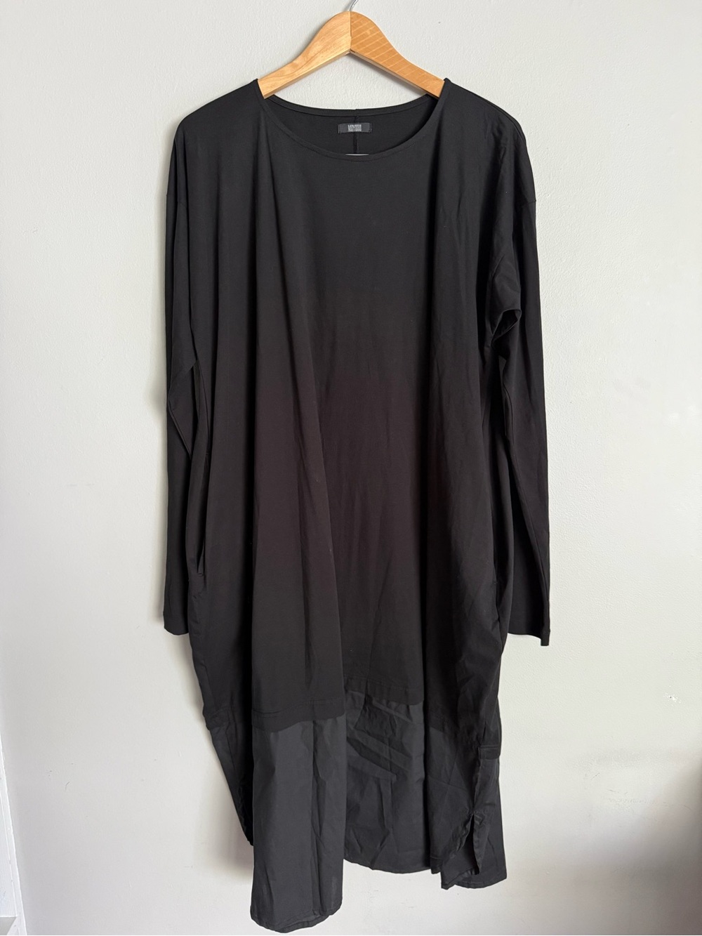 Moyuru Women’s L Black Long Sleeve Midi Dress